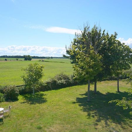 Haus Am Deich Ferienwohnungen Prerow Exterior foto